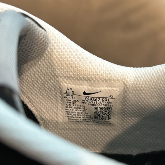 Nike Court Legacy Sneakers in Black with Silver Size 11.5 - Picture 8 of 8